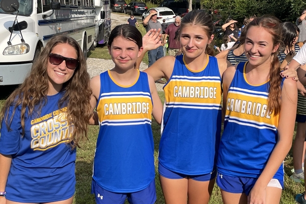 Lauren Griggs, Katie Funderburk, Ailana Cresswell and Morgan Benson pre-race